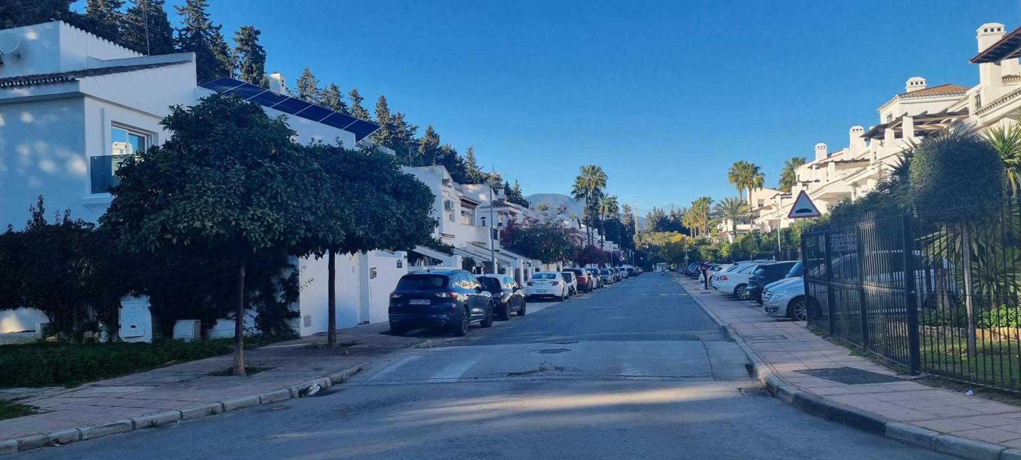 4 Bed House With Pool Walk To Puerto Banus Fast Internet Villa Marbella Dış mekan fotoğraf
